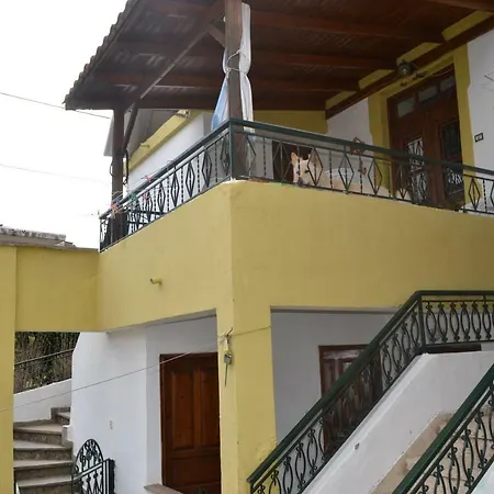 בית נופש Stone House לימנריה