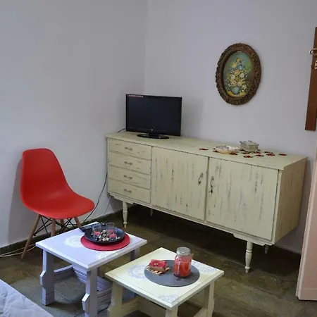 Stone House בית נופש לימנריה